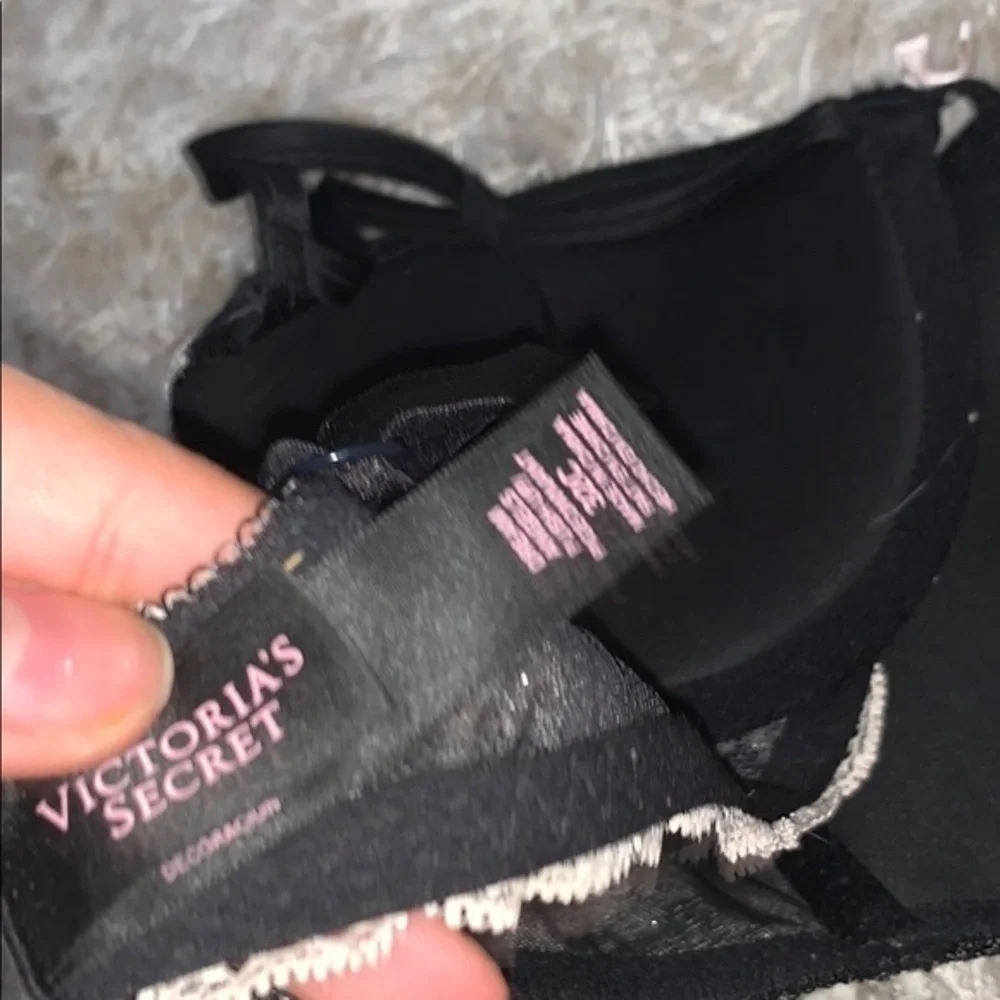 Victoria’s Secret bra lacy push‎ up bra super soft